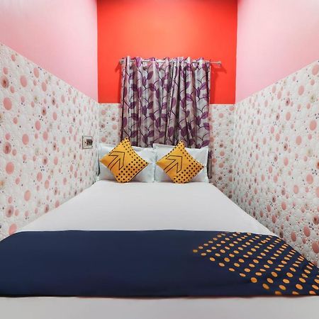Spot On 49584 Asmi Hotel Hugli-Chinsurah Екстер'єр фото