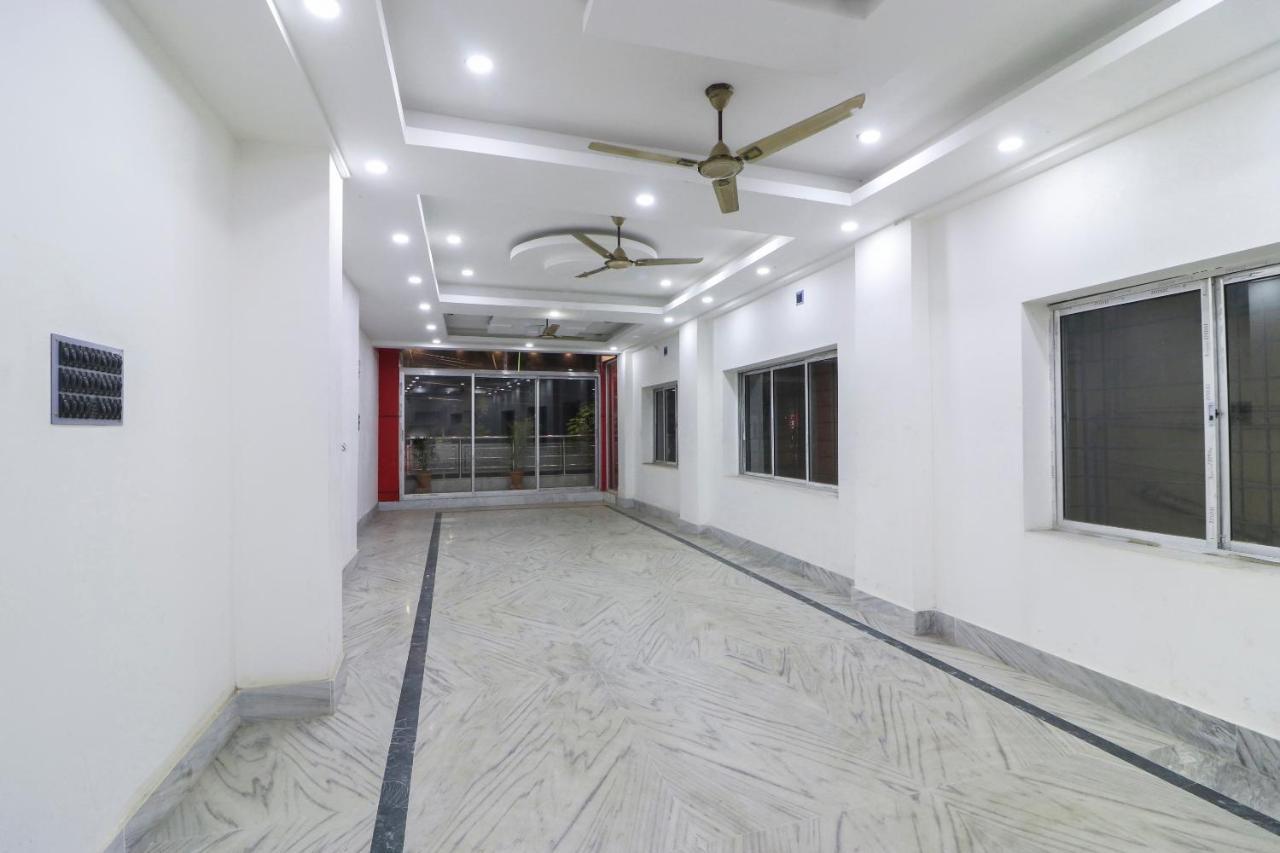 Spot On 49584 Asmi Hotel Hugli-Chinsurah Екстер'єр фото
