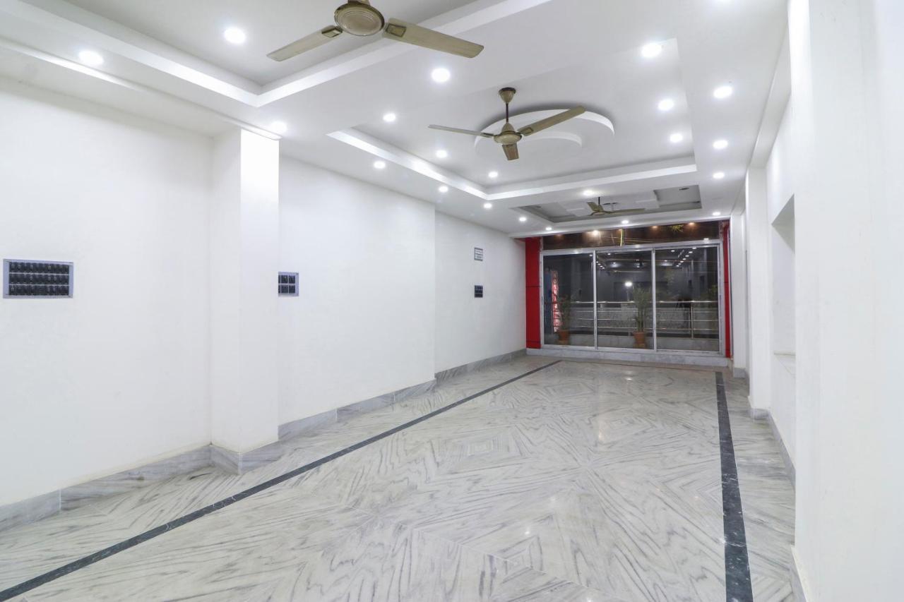 Spot On 49584 Asmi Hotel Hugli-Chinsurah Екстер'єр фото