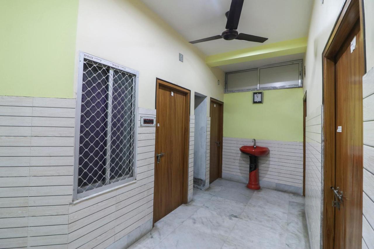 Spot On 49584 Asmi Hotel Hugli-Chinsurah Екстер'єр фото