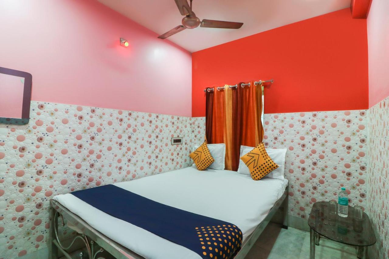 Spot On 49584 Asmi Hotel Hugli-Chinsurah Екстер'єр фото