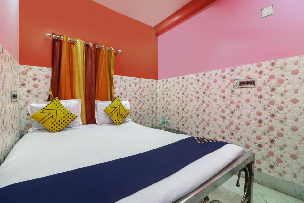 Spot On 49584 Asmi Hotel Hugli-Chinsurah Екстер'єр фото